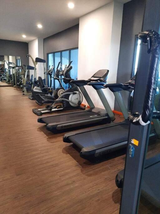 Hidayah Homestay Near Ukm And Ktm Station With High Speed Wifi - Pool & River View Bangi Exteriér fotografie