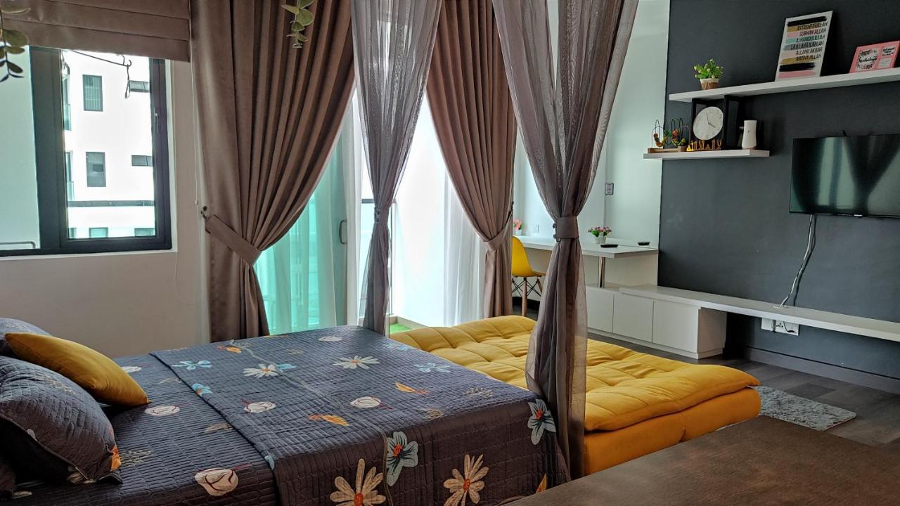 Hidayah Homestay Near Ukm And Ktm Station With High Speed Wifi - Pool & River View Bangi Exteriér fotografie