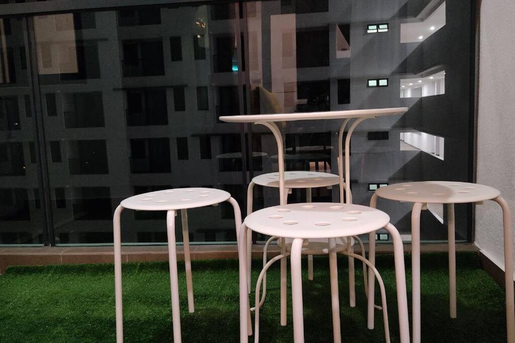 Hidayah Homestay Near Ukm And Ktm Station With High Speed Wifi - Pool & River View Bangi Exteriér fotografie