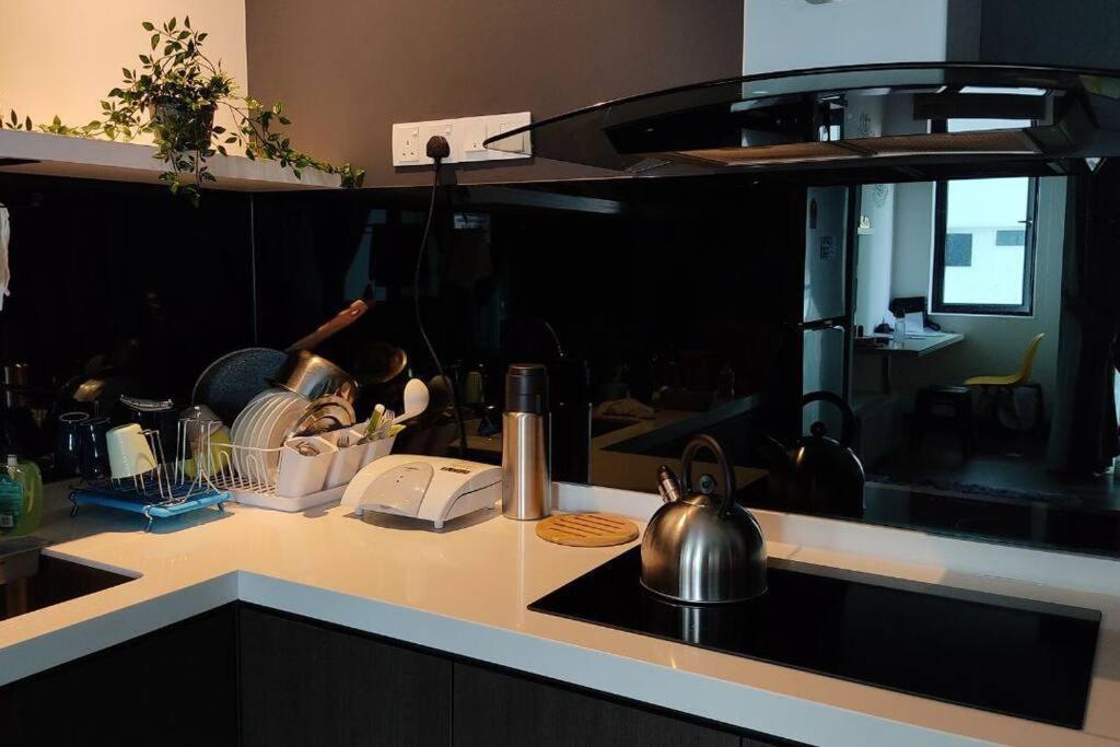 Hidayah Homestay Near Ukm And Ktm Station With High Speed Wifi - Pool & River View Bangi Exteriér fotografie