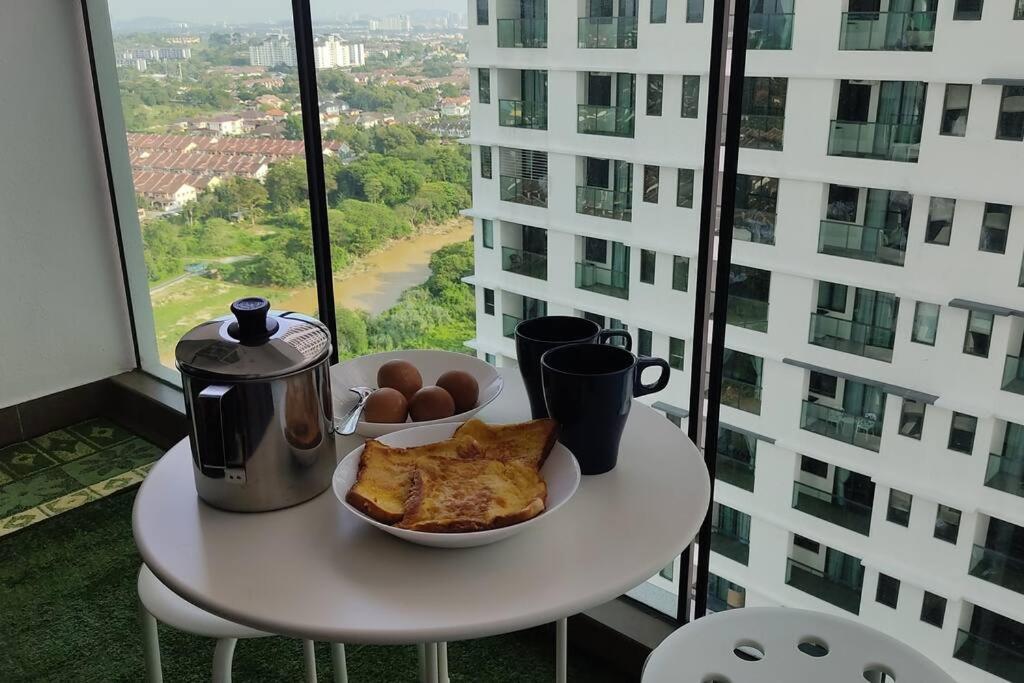Hidayah Homestay Near Ukm And Ktm Station With High Speed Wifi - Pool & River View Bangi Exteriér fotografie